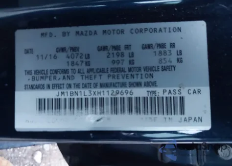 2017 Mazda Mazda3 Touring 2.5 из США, поврежденный, VIN JM1BN1L3XH1129696